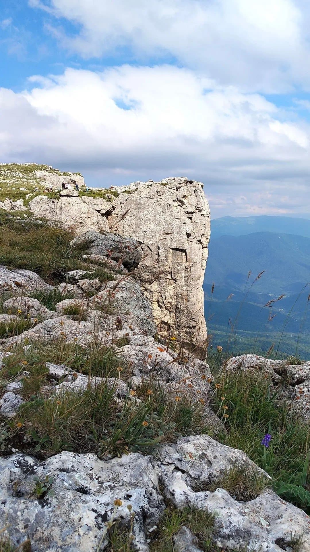 Каменное море: застывший шторм в горах - фото 4