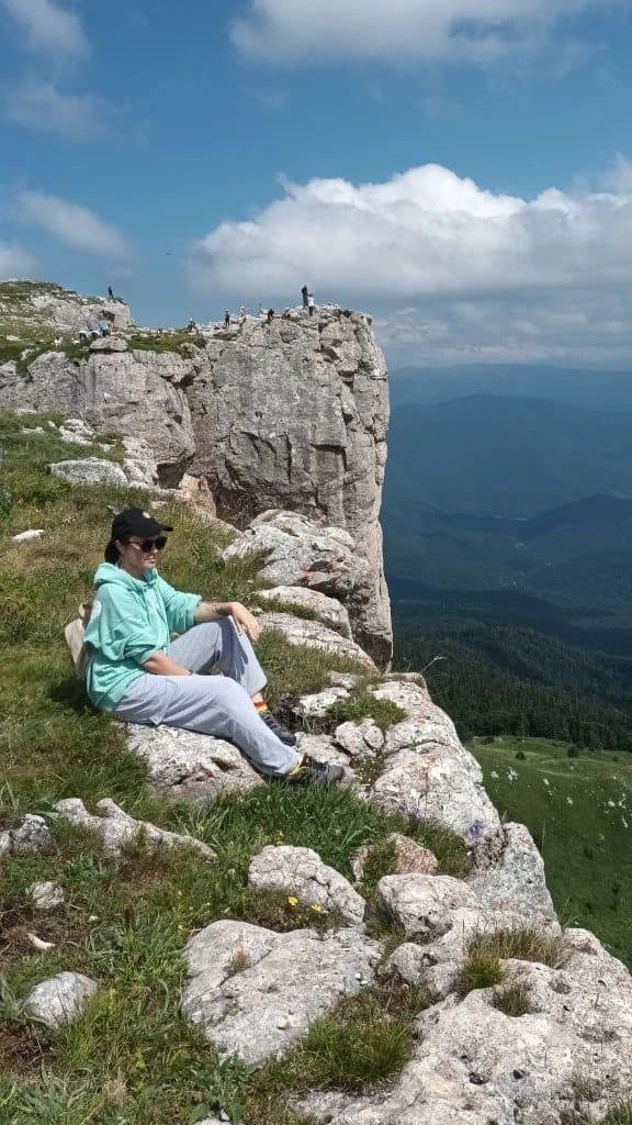 Каменное море: застывший шторм в горах - фото 1